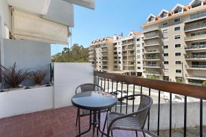 En balkon eller terrasse på Estoril Art and Surf
