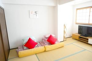 B501/大阪人气景点黑门市场步行6分钟，日本桥、难波、心斋桥、道顿堀步行可达 TV 또는 엔터테인먼트 센터