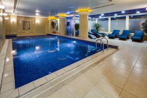 Bazén v ubytování Gordion Hotel - Special Class nebo v jeho okolí