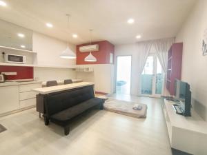 Køkken eller tekøkken på Deluxe Suites 5, 2-4 pax , Netflix, Georgetown