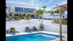 Πισίνα στο ή κοντά στο Tiara Apartment - panoramic view with beautiful pool