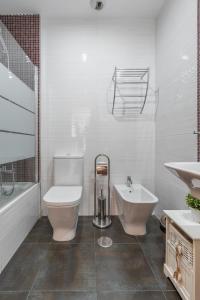 Et badeværelse på tuGuest Postigo II Catedral Apartment - Free parking + 36 billeder