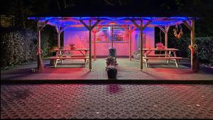 Fotografie z fotogalerie ubytování Romantischer Bauwagen im Grünen v destinaci Oberhausen