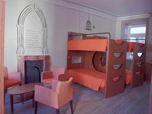 Posezení v ubytování Serenata Hotel & Hostel Coimbra