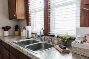 Kuchyň nebo kuchyňský kout v ubytování The Sanctuary Company Johnson City + 22 fotografií