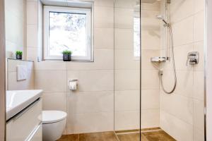 Koupelna v ubytování Chill Out Apartments