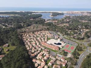 an aerial view of a residential suburb at Villa duplex Soustons plage, in Soustons