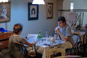 Hosté ubytování Tatin - Hotel & Café in Mtskheta
