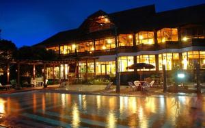 La pileta dentro o cerca de Sari Ater Hotel & Resort