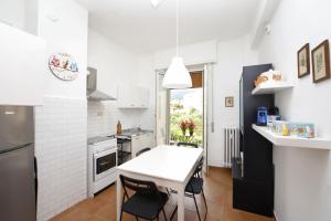 Kuchyň nebo kuchyňský kout v ubytování Casa Nonna Vera