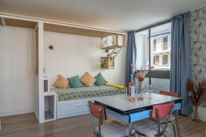 Fotografia z galérie ubytovania *Las Flores* joli studio avec balcon v destinácii Marseille