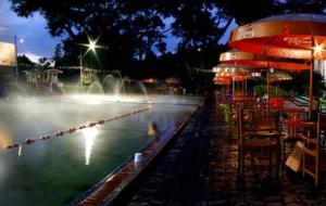 La pileta dentro o cerca de Sari Ater Hotel & Resort