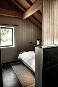 Fotografia z galérie ubytovania La Loge de la Dolarde - Chambre Ouest v destinácii Prémanon