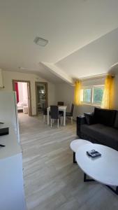 Posezení v ubytování Apartments Two Olives