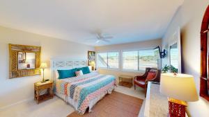 Postel nebo postele na pokoji v ubytování Lakeside Retreat Spacious 3BR 2BA Resort Amenities