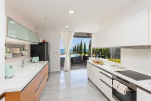 Gallery image of Annabel Beach Palace in Lachi