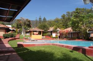 Piscina di Hotel Chapala Country o nelle vicinanze