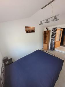 Posteľ alebo postele v izbe v ubytovaní Beau chalet 6 personnes avec Jacuzzi