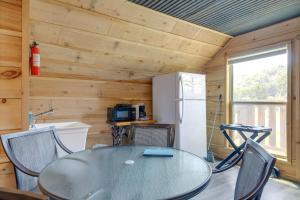 HuntsvilleにあるHuntsville Getaway Access to ATV Authorized Routeのギャラリーの写真