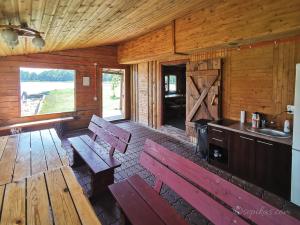 Gallery image of Minavuonė - aštuonvietis namelis in Brazdeikiai