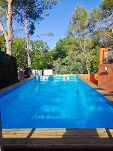 Bazén v ubytování Relax House Barcelone nebo v jeho okolí