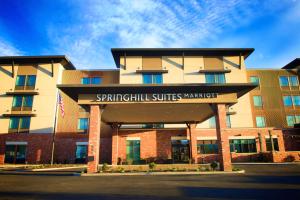 uma representação das suites de Springhill marriott hotel em SpringHill Suites by Marriott Bend em Bend