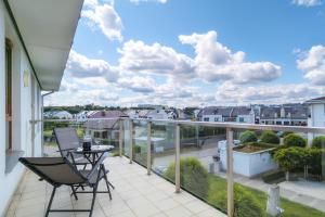 Balkón alebo terasa v ubytovaní Beautiful Apartment Gdynia Czarnieckiego with Balcony by Noclegi Renters