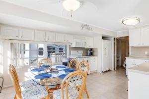 Gallery image of Dock Holiday in Cudjoe Key