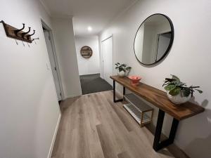 WaitaraConvenient and comfortable Waitara的相册照片