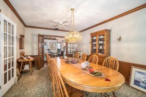 Φωτογραφία από το άλμπουμ του Yelton Manor Bed and Breakfast σε South Haven