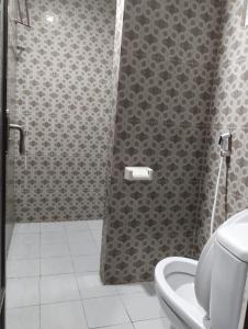 Koupelna v ubytování Hotel Lestari
