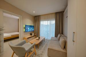 TV a/nebo společenská místnost v ubytování House Of Marmaris