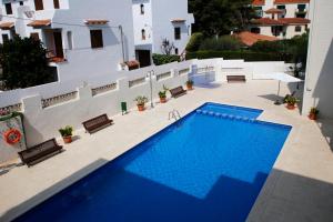 Bazén v ubytovaní AT007 Apartamento a 150 m de la playa alebo v jeho blízkosti