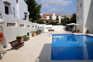Bazén v ubytovaní AT007 Apartamento a 150 m de la playa alebo v jeho blízkosti