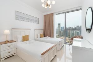 Fotografie z fotogalerie ubytování Luxury 2 Bedroom Apt-Burj Khalifa view-Walk to Dubai Mall v Dubaji