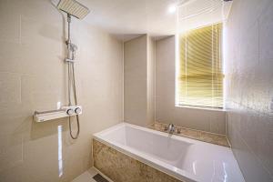 Gloucester Hotel Incheon的一间浴室