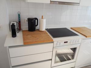 A kitchen or kitchenette at Emilia's Cabin