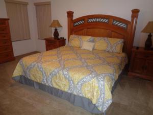 Ein Bett oder Betten in einem Zimmer der Unterkunft Private Pool Homes