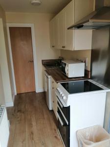 A kitchen or kitchenette at Tara View Apartments