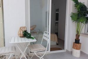 Imagen de la galería de Boho Studio with Patio in Centre and Close to Beach, en Nerja
