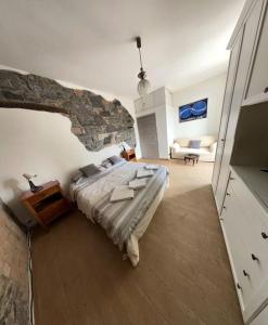 Μια τηλεόραση ή/και κέντρο ψυχαγωγίας στο [Como 100MQ] 5 mins to center + Free Park and View