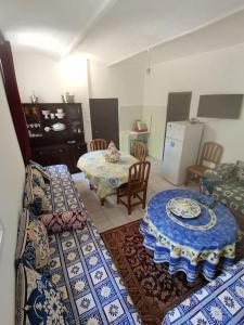 Photo de la galerie de l'établissement Superbe appartement rénové avec jardin calme, à Buis-les-Baronnies