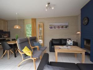 Fotografie z fotogalerie ubytování Fireplace Bungalow in Family Park v destinaci Sint Maartensvlotbrug