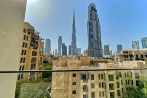 Nespecifikovaný výhled na destinaci Dubaj nebo výhled na město při pohledu z apartmánu