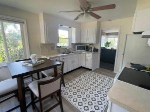 Gallery image of Right on the River! walking to town/artpark/docks in Lewiston