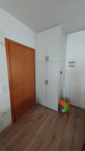 Imagen de la galería de ELISSOS APPARTMENT MONEMVASIA, en Yéfira 3 fotos más