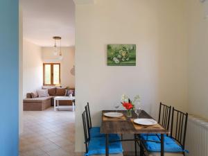 Posedenie v ubytovaní Ageri Traditional Villa