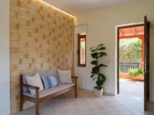 Posedenie v ubytovaní Ageri Traditional Villa