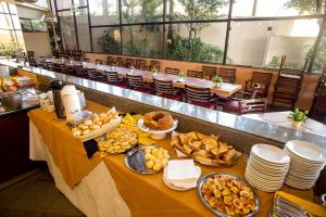 Comida no hotel ou em algum lugar perto