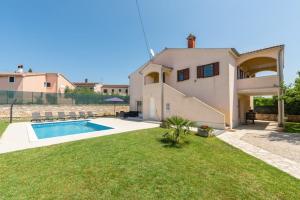 Hồ bơi trong/gần Casa Ninetta